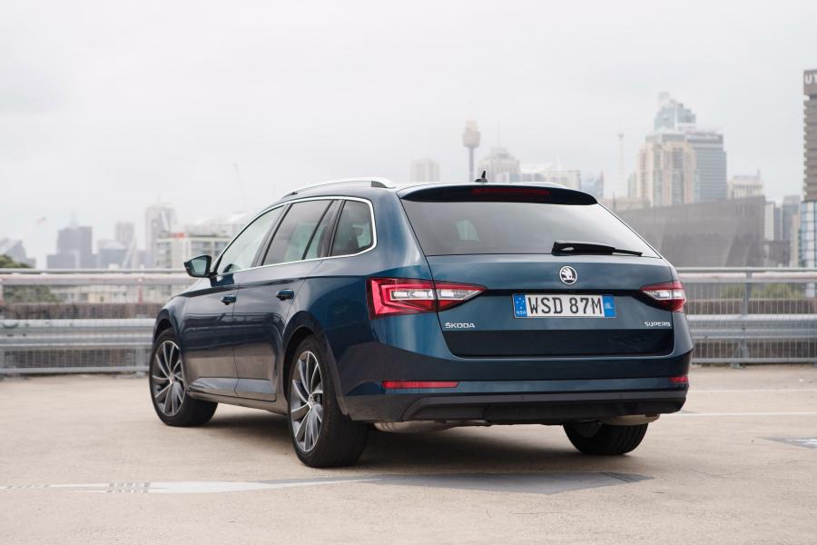  Skoda Superb Wagon 2016 года  (фото 8 из 24)